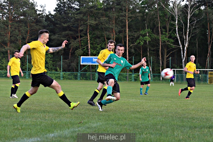 Klasa A: Smoczanka Mielec - Dromader Chrząstów