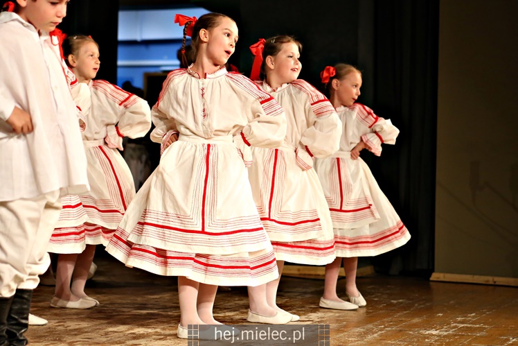 Koncert Dziecięcego Zespołu Tanecznego Abrakadabra