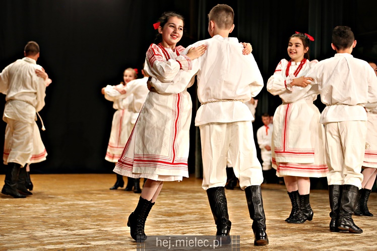 Koncert Dziecięcego Zespołu Tanecznego Abrakadabra