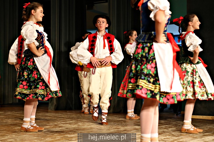 Koncert Dziecięcego Zespołu Tanecznego Abrakadabra
