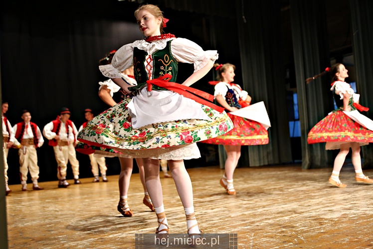 Koncert Dziecięcego Zespołu Tanecznego Abrakadabra