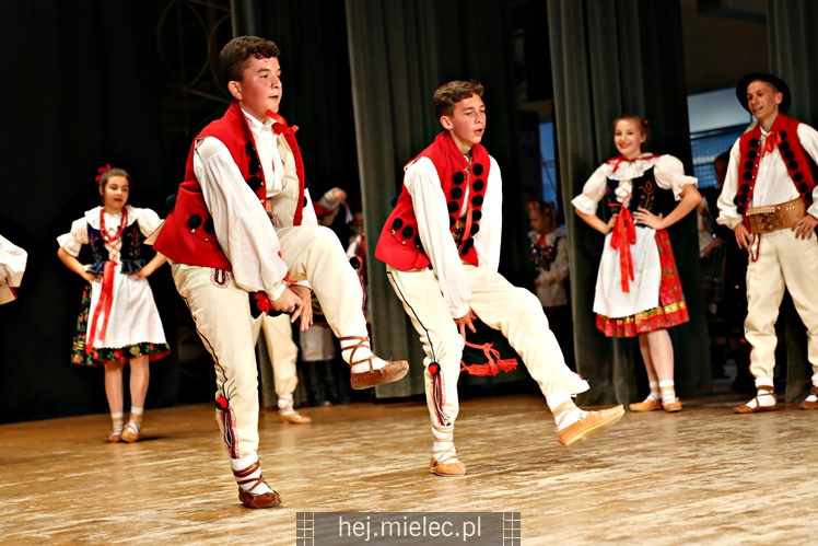 Koncert Dziecięcego Zespołu Tanecznego Abrakadabra