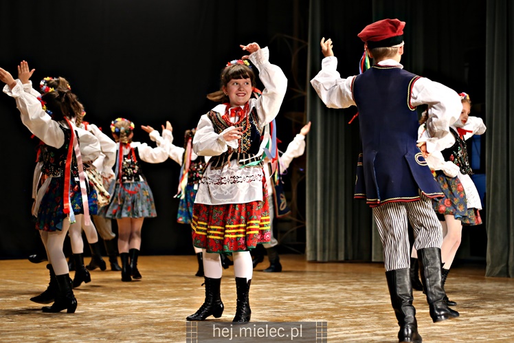 Koncert Dziecięcego Zespołu Tanecznego Abrakadabra