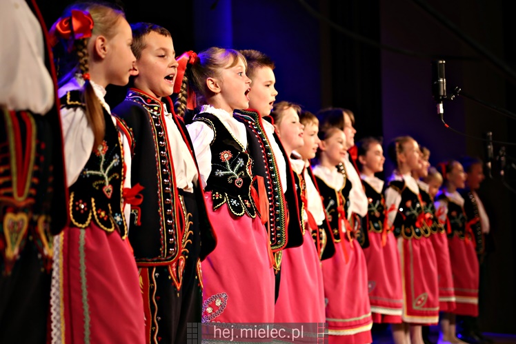 Koncert Dziecięcego Zespołu Tanecznego Abrakadabra