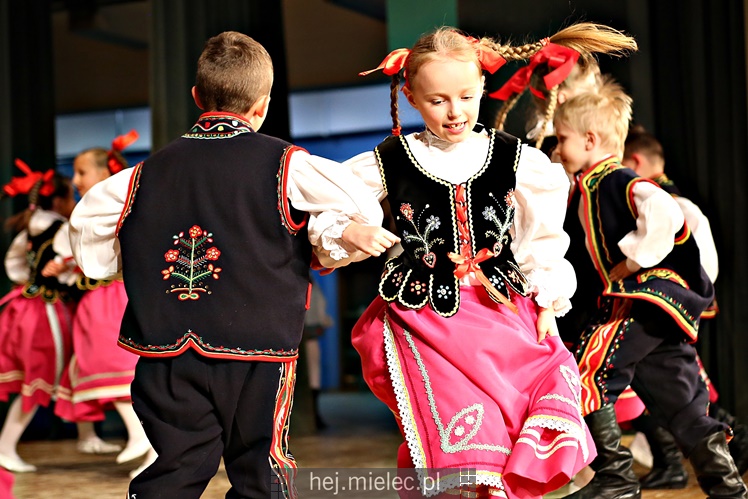 Koncert Dziecięcego Zespołu Tanecznego Abrakadabra