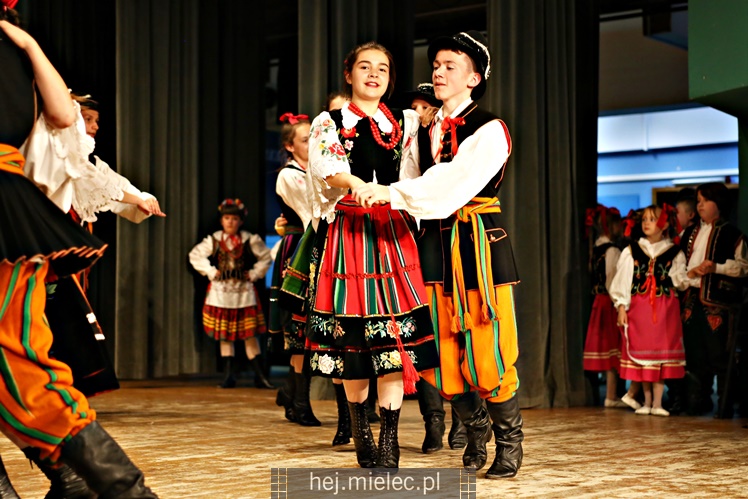 Koncert Dziecięcego Zespołu Tanecznego Abrakadabra