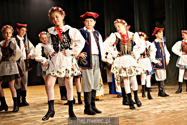 Koncert Dziecięcego Zespołu Tanecznego Abrakadabra