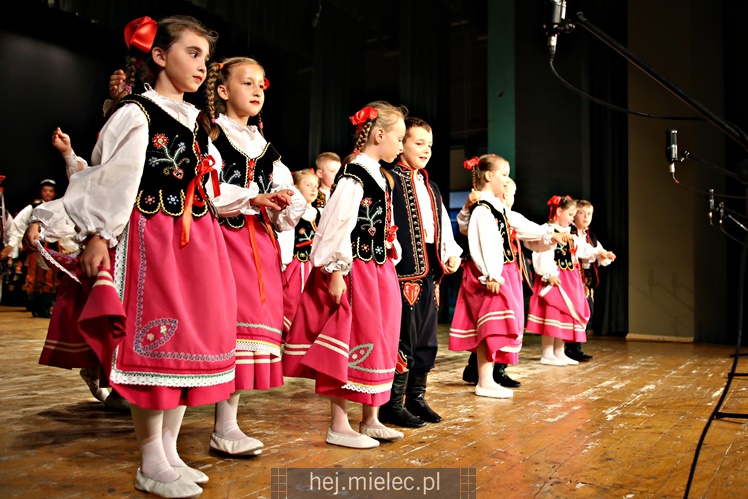Koncert Dziecięcego Zespołu Tanecznego Abrakadabra