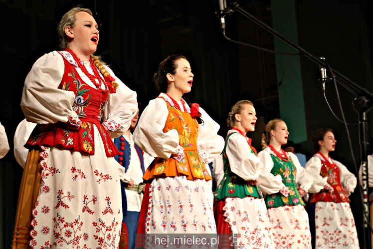 Koncert Zespołu Pieśni i Tańca ?Mali Rzeszowiacy?