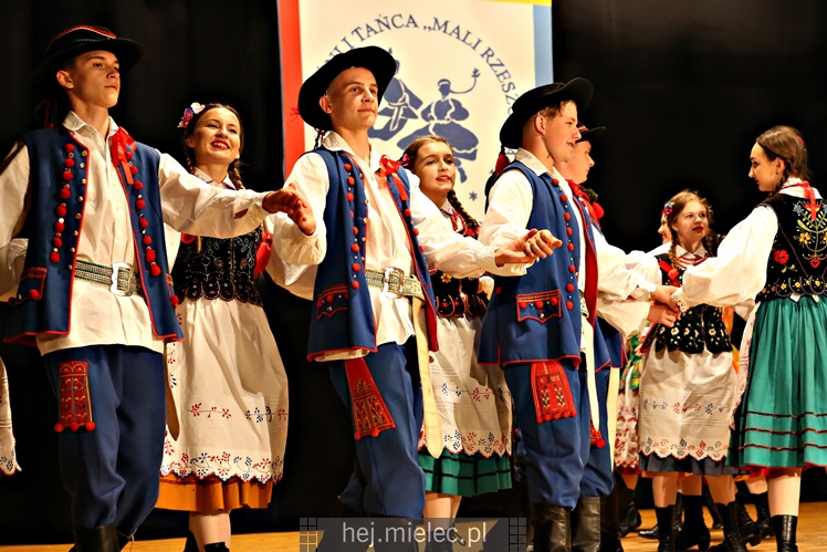 Koncert Zespołu Pieśni i Tańca ?Mali Rzeszowiacy?