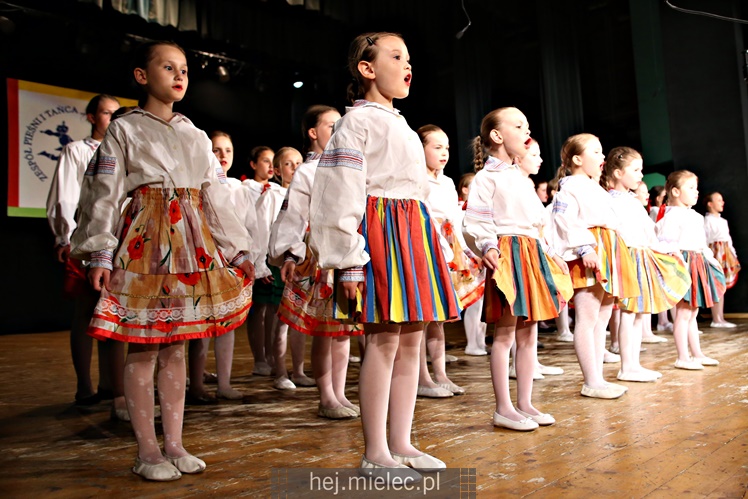 Koncert Zespołu Pieśni i Tańca ?Mali Rzeszowiacy?