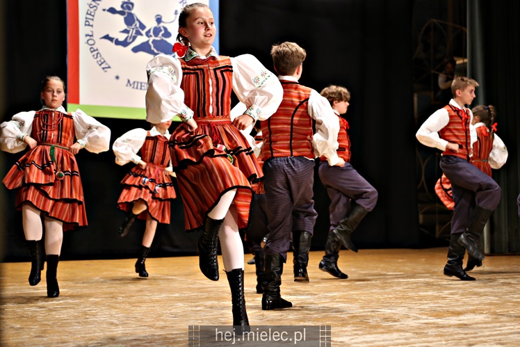 Koncert Zespołu Pieśni i Tańca ?Mali Rzeszowiacy?