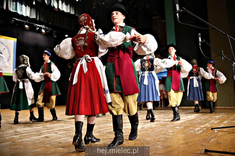 Koncert Zespołu Pieśni i Tańca ?Mali Rzeszowiacy?
