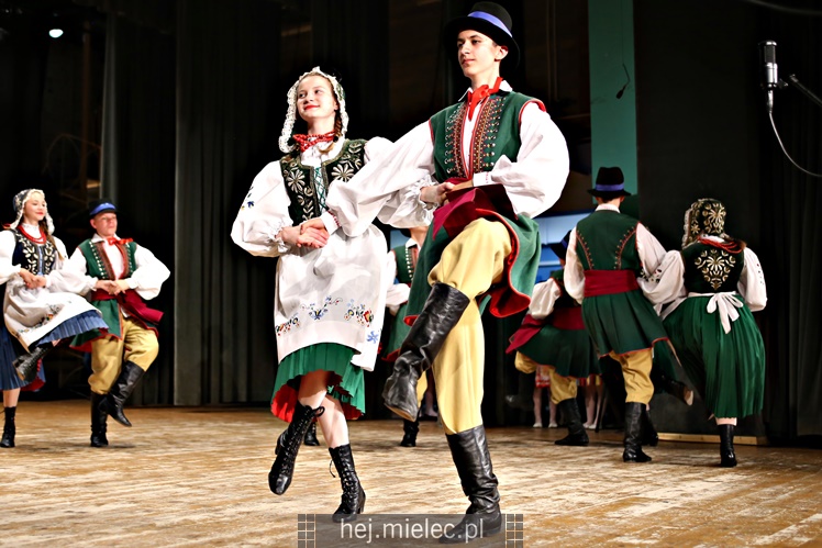 Koncert Zespołu Pieśni i Tańca ?Mali Rzeszowiacy?