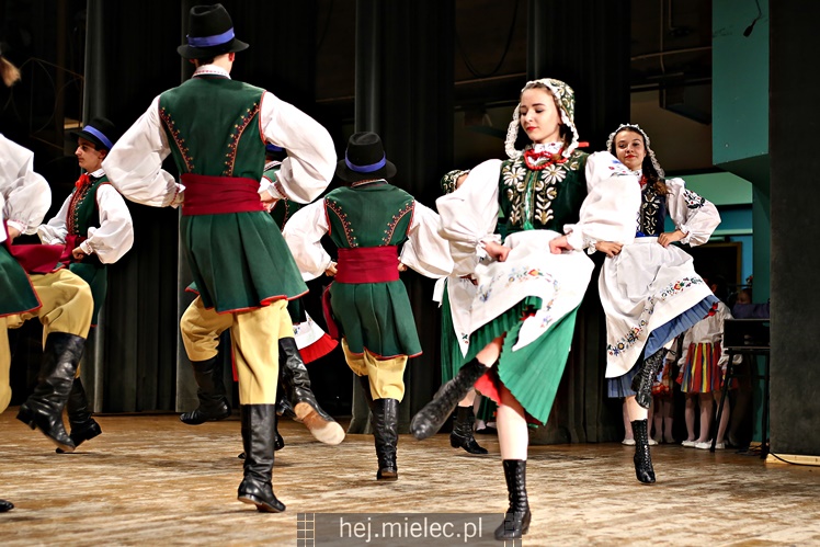Koncert Zespołu Pieśni i Tańca ?Mali Rzeszowiacy?