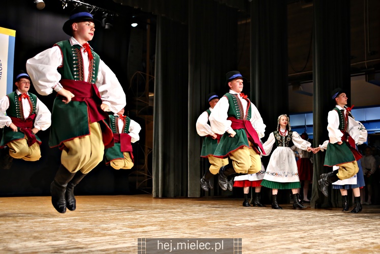 Koncert Zespołu Pieśni i Tańca ?Mali Rzeszowiacy?