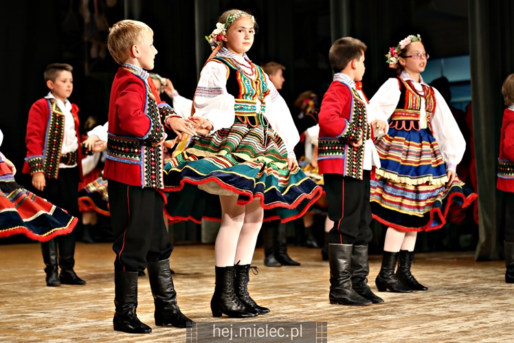 Koncert Zespołu Pieśni i Tańca ?Mali Rzeszowiacy?