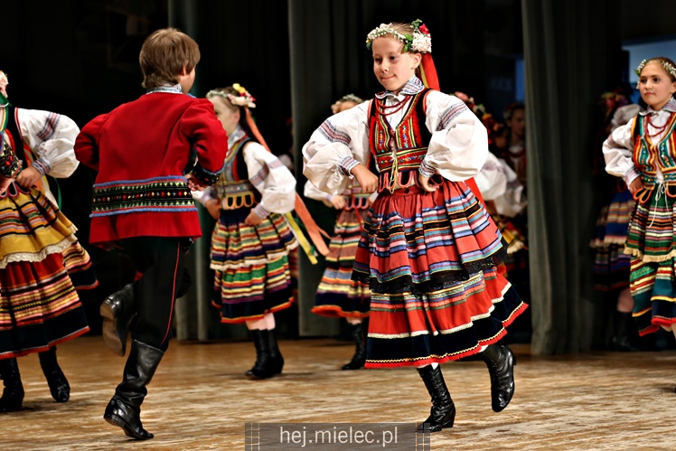 Koncert Zespołu Pieśni i Tańca ?Mali Rzeszowiacy?