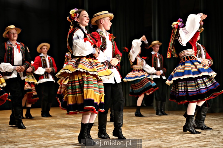 Koncert Zespołu Pieśni i Tańca ?Mali Rzeszowiacy?