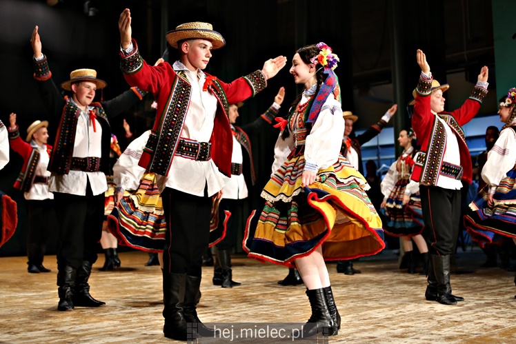 Koncert Zespołu Pieśni i Tańca ?Mali Rzeszowiacy?