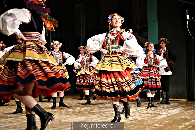 Koncert Zespołu Pieśni i Tańca ?Mali Rzeszowiacy?