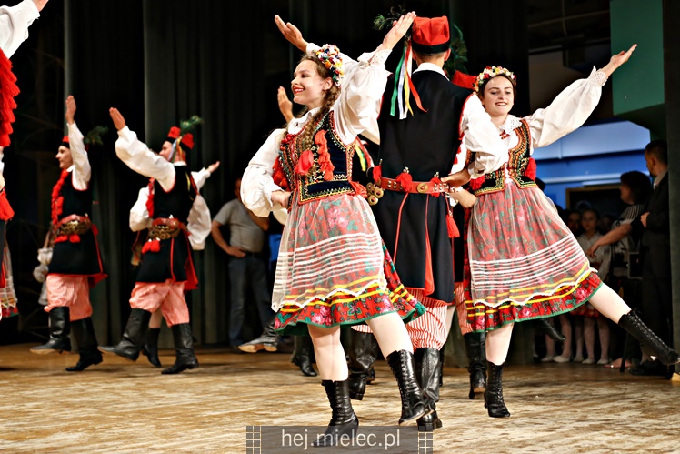 Koncert Zespołu Pieśni i Tańca ?Mali Rzeszowiacy?