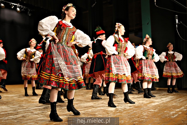 Koncert Zespołu Pieśni i Tańca ?Mali Rzeszowiacy?