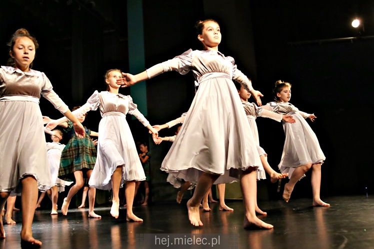 Koncert zespołów tańca nowoczesnego