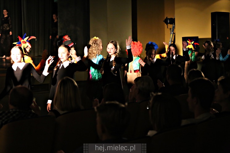 Koncert zespołów tańca nowoczesnego