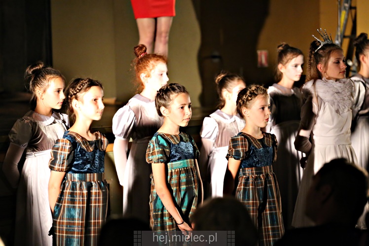 Koncert zespołów tańca nowoczesnego