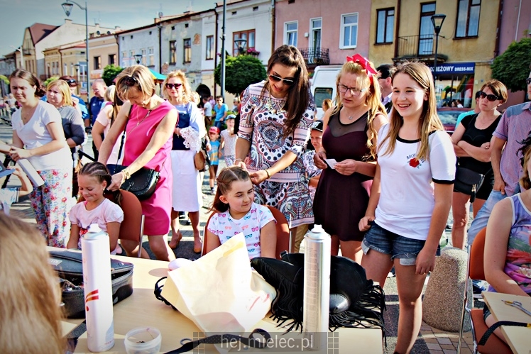 Piknik w stylu II RP na mieleckim Rynku
