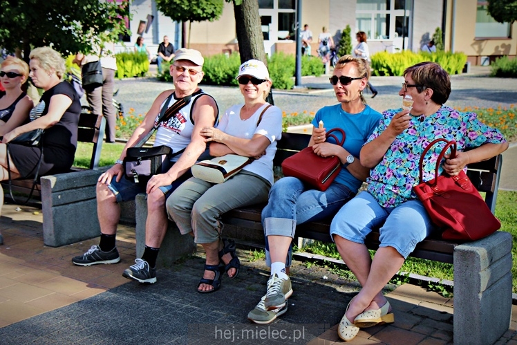 Piknik w stylu II RP na mieleckim Rynku