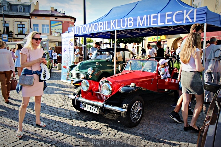 Piknik w stylu II RP na mieleckim Rynku