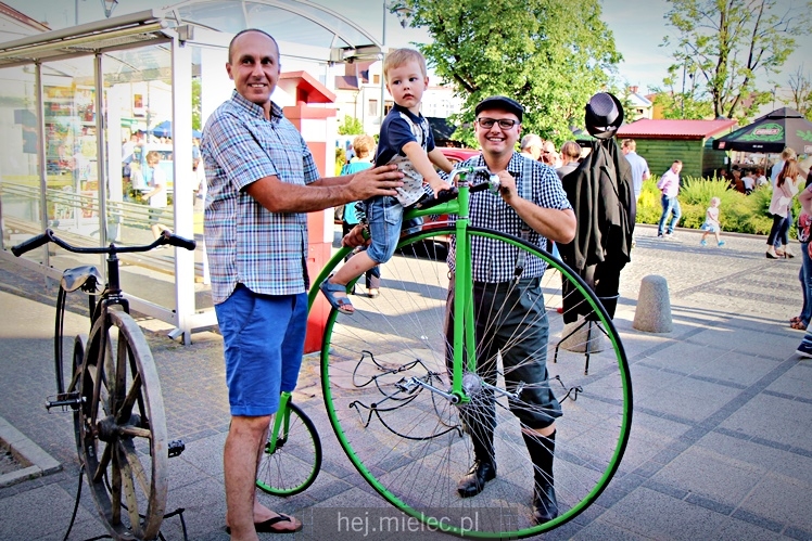 Piknik w stylu II RP na mieleckim Rynku
