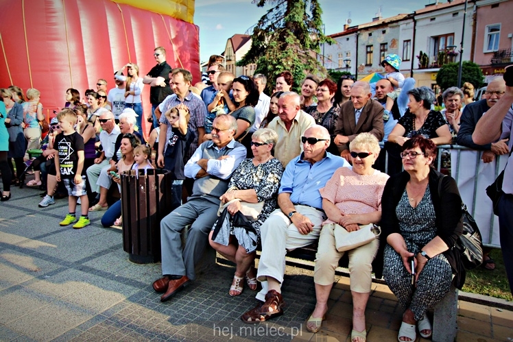Piknik w stylu II RP na mieleckim Rynku