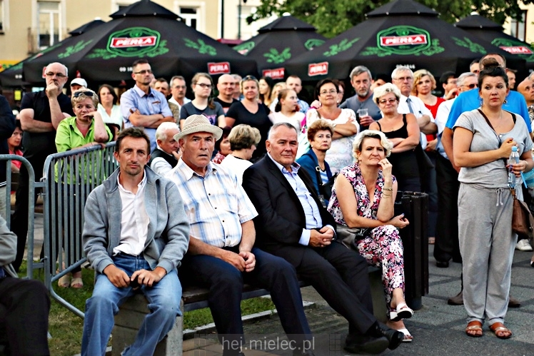 Piknik w stylu II RP na mieleckim Rynku