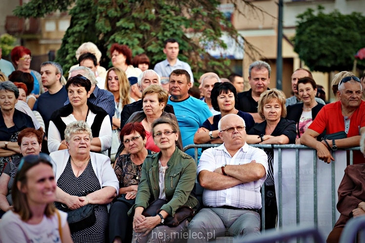 Piknik w stylu II RP na mieleckim Rynku