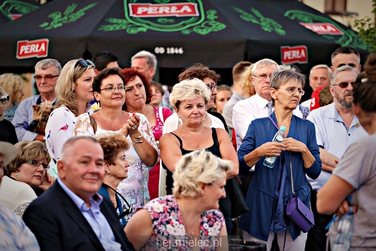 Piknik w stylu II RP na mieleckim Rynku