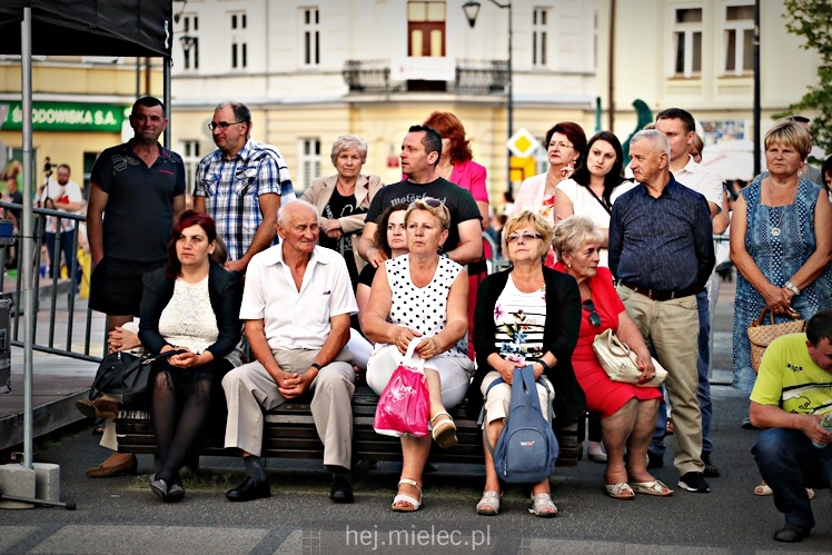 Piknik w stylu II RP na mieleckim Rynku