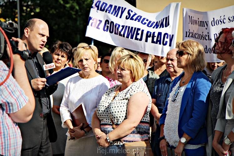 TV Trwam w Mielcu o sporze na linii starosta ? związki zawodowe szpitala