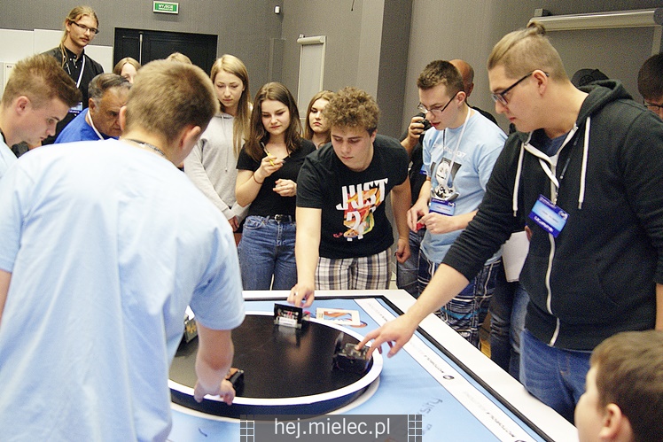 ZST Mielec zdominował finał ogólnopolskiego konkursu robotyki Diversity 2017