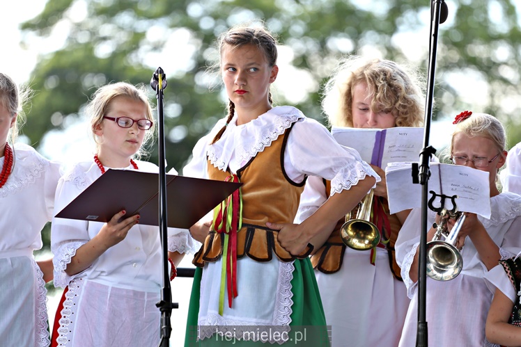 X Podkarpacki Jarmark Ludowy ROZTAŃCZONY CHORZELÓW