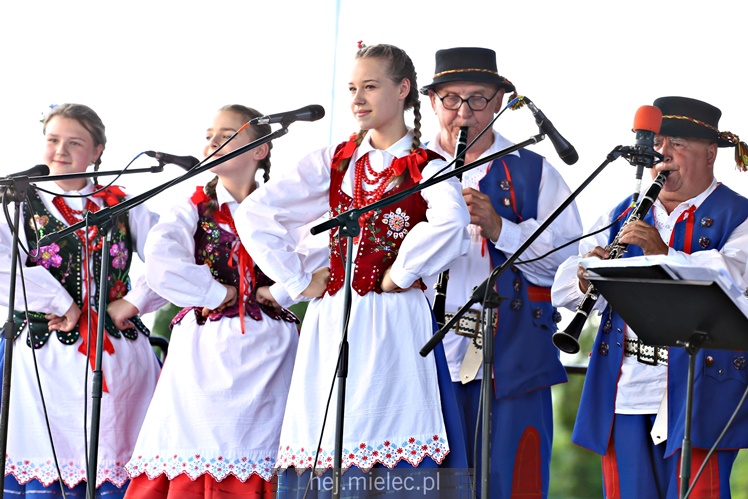 X Podkarpacki Jarmark Ludowy ROZTAŃCZONY CHORZELÓW