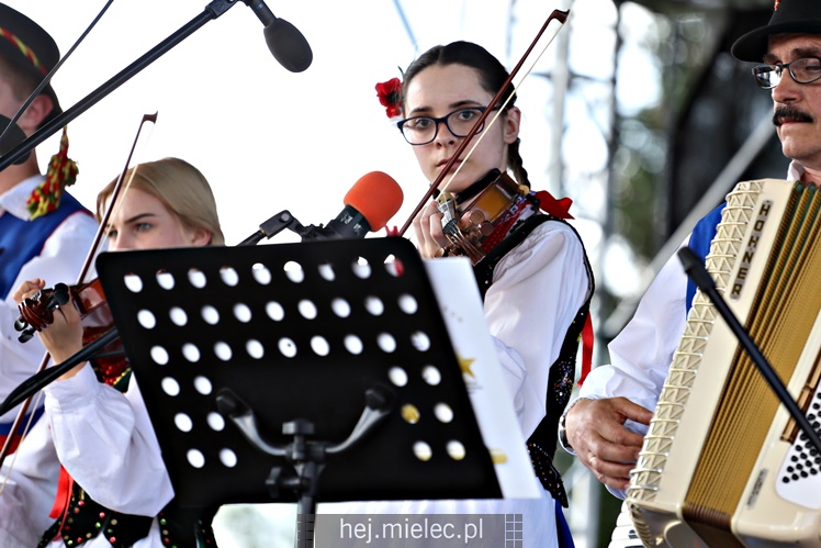 X Podkarpacki Jarmark Ludowy ROZTAŃCZONY CHORZELÓW