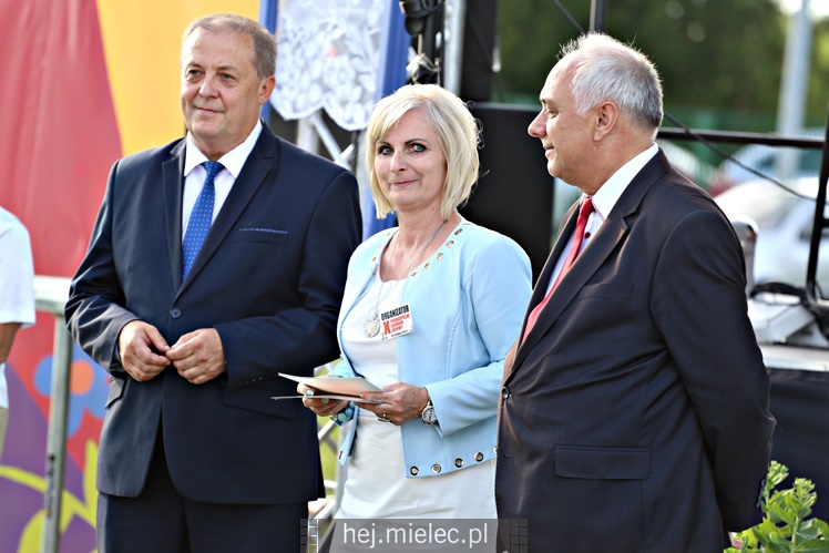 X Podkarpacki Jarmark Ludowy ROZTAŃCZONY CHORZELÓW