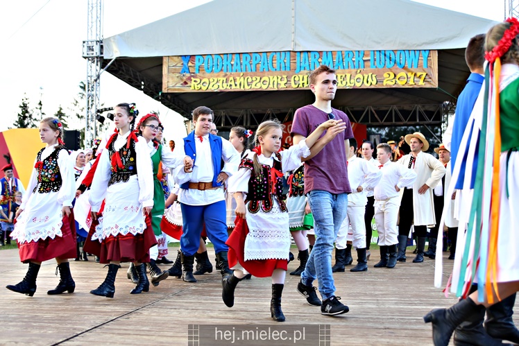 X Podkarpacki Jarmark Ludowy ROZTAŃCZONY CHORZELÓW