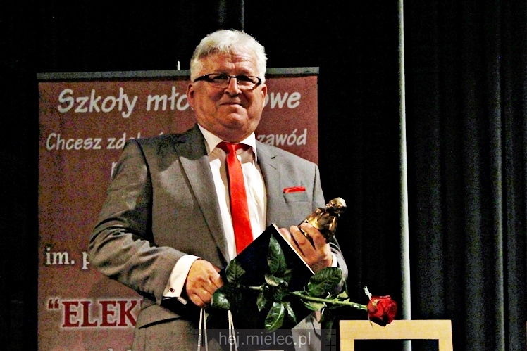 Najlepsi uczniowie i belfrowie wyróżnieni