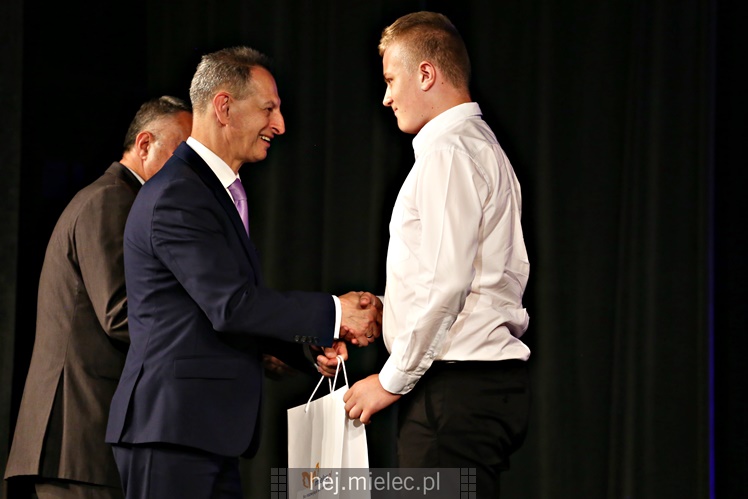 Młodzi Nieprzeciętni 2017