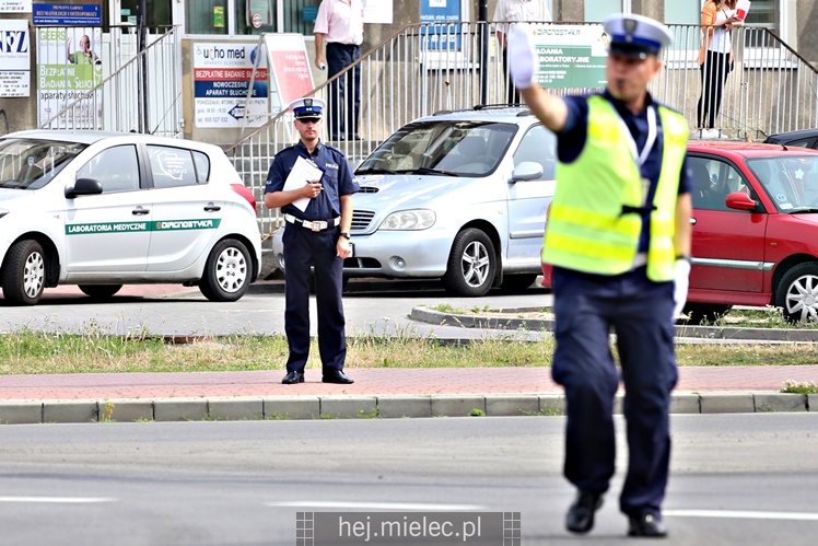 Wojewódzkie eliminacje konkursu ?Policjant Ruchu Drogowego?