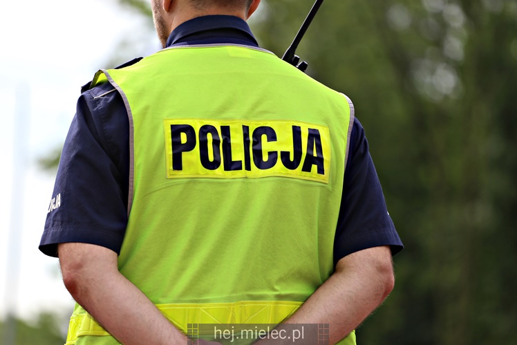 Wojewódzkie eliminacje konkursu ?Policjant Ruchu Drogowego?
